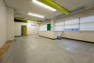 160 Springhurst Ave, Toronto, ON à louer Photo de l’immeuble– Image 1 sur 4