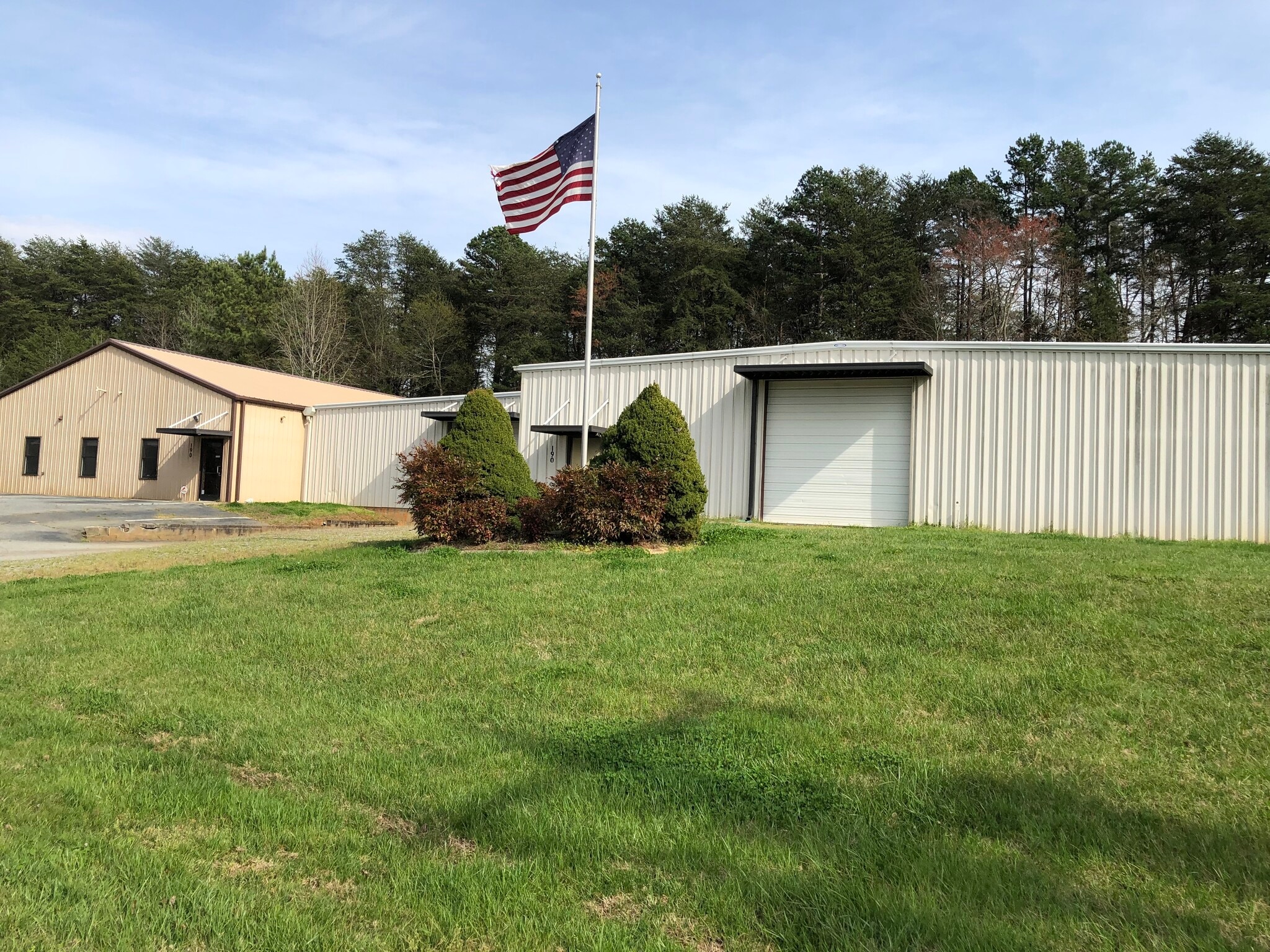 190 Joshua Ct, Lincolnton, NC à vendre Photo principale– Image 1 sur 30