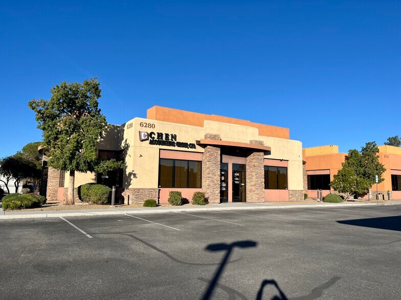 6280 Spring Mountain Rd, Las Vegas, NV à vendre - Photo de l’immeuble – Image 2 sur 23