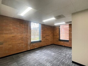 777 High St, Eugene, OR à louer Photo intérieure– Image 2 sur 3