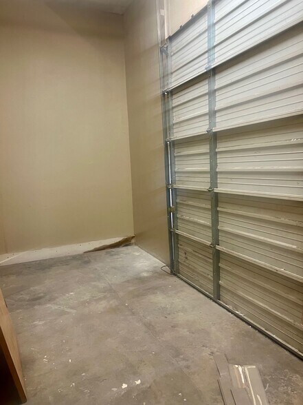 4219-4235 Centergate St, San Antonio, TX à louer - Photo intérieure – Image 3 sur 17