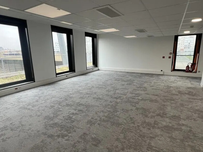 Bureau dans Nantes à louer - Photo de l’immeuble – Image 3 sur 12