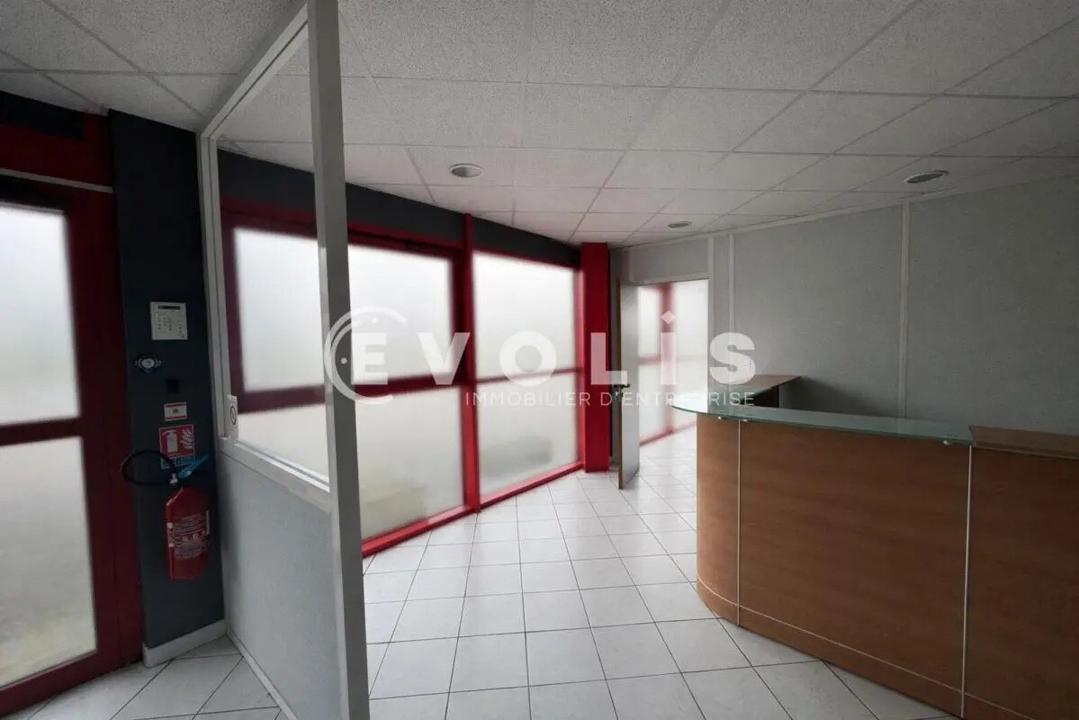 Local d’activités dans Poulainville à louer Photo intérieure– Image 1 sur 5