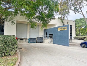 5427 Hollister Ave, Santa Barbara, CA à louer Photo intérieure– Image 2 sur 12