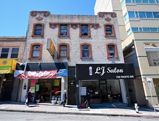 Plus de détails pour 750-754 Pacific Ave, San Francisco, CA - Logement à vendre