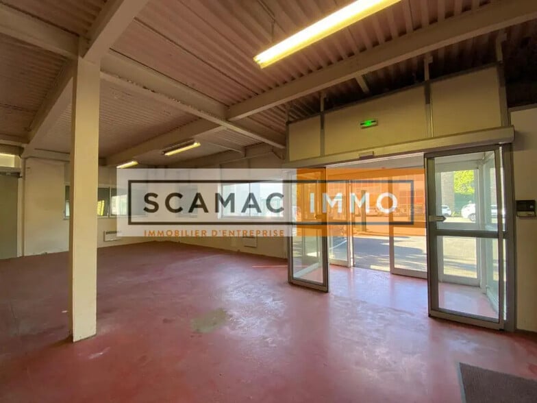 Industriel/Logistique dans Villejuif à louer - Hall d’entrée – Image 2 sur 5