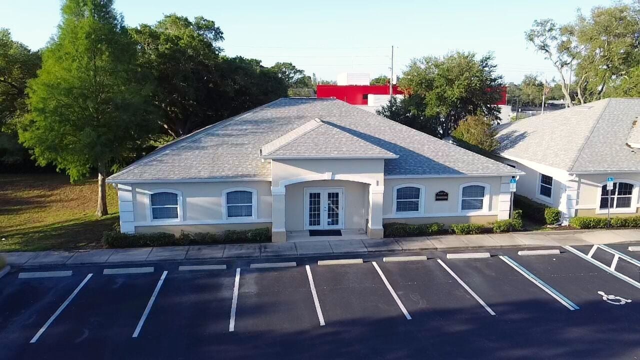 565 S Hercules Ave, Clearwater, FL à vendre Photo intérieure– Image 1 sur 12