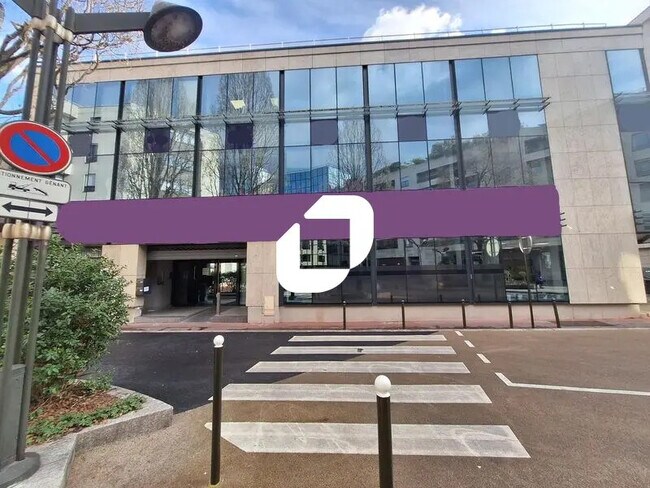 Plus de détails pour 14 Rue Clément Bayard, Levallois-Perret - Bureau à louer