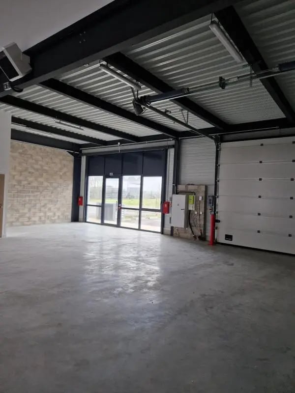 Plus de détails pour 27 Avenue Du Gros Chene, Éragny - Local d'activités à louer