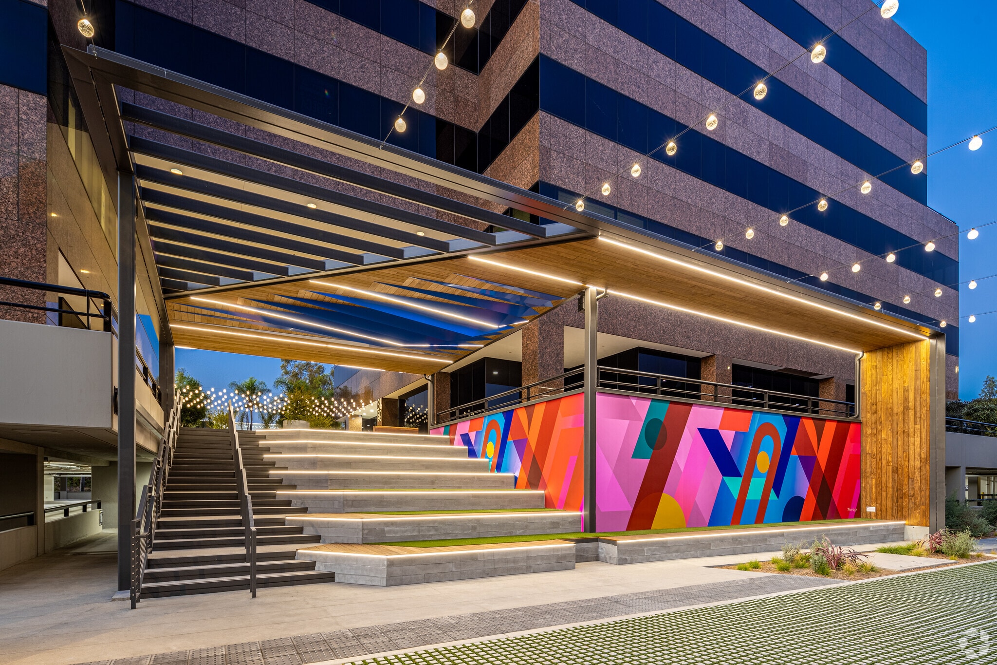 3100 Bristol St, Costa Mesa, CA à louer Photo principale– Image 1 sur 3