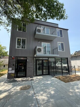 Plus de détails pour 4512 211th St, Bayside, NY - Bureau à louer