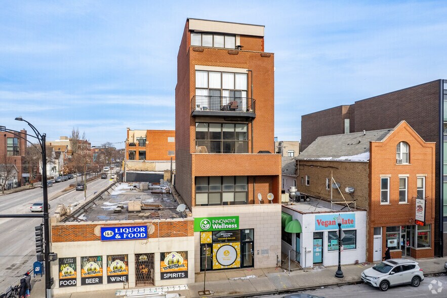 1552 W Fullerton Ave, Chicago, IL à vendre - Photo principale – Image 1 sur 4