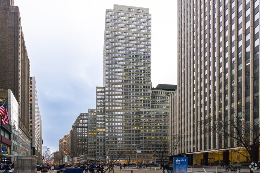1407 Broadway, New York, NY à louer - Photo de l’immeuble – Image 2 sur 7