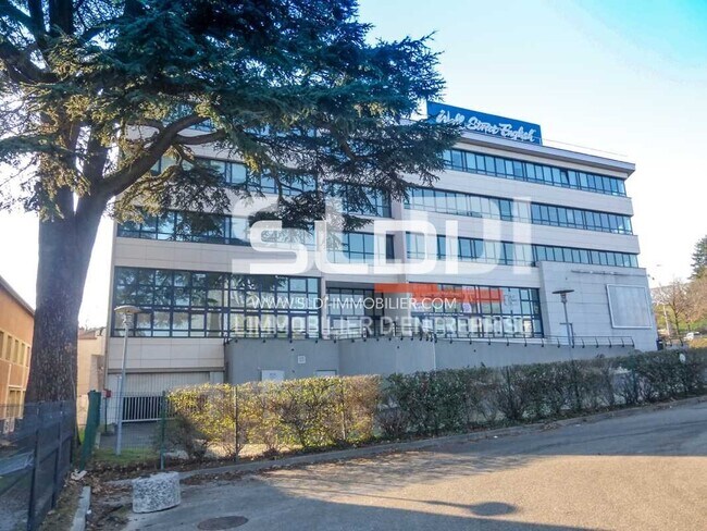Plus de détails pour 1 Chemin Jean-Marie Vianney, Écully - Bureau à louer