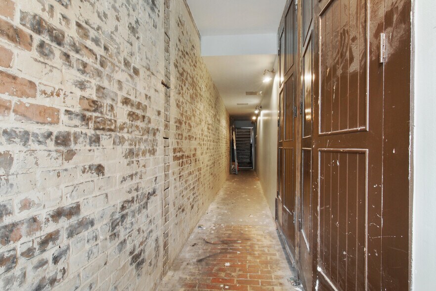 3218 Magazine St, New Orleans, LA à louer - Photo de l’immeuble – Image 3 sur 12