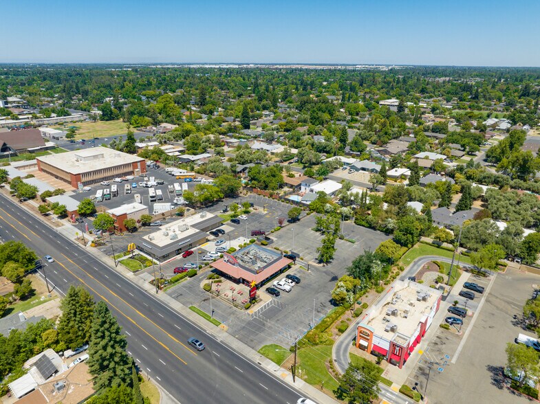 4205 Marconi Ave, Sacramento, CA à louer - Photo de l’immeuble – Image 1 sur 5