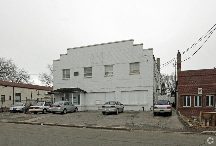 3 Parnell Ave, Toronto, ON à louer - Photo de l’immeuble – Image 2 sur 2