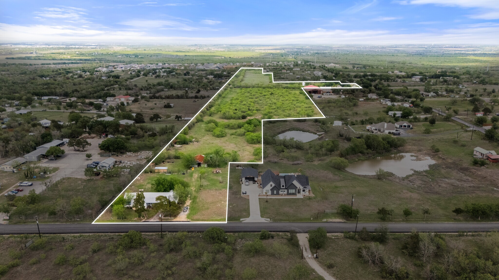 8802 Evelyn Rd, Buda, TX à vendre Photo principale– Image 1 sur 14