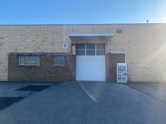 1760 Frebis Ave, Columbus, OH à louer - Photo de l’immeuble – Image 3 sur 17