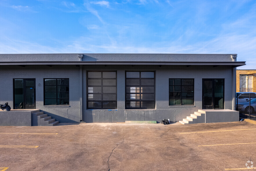 155-165 Cole St, Dallas, TX à louer - Photo de l’immeuble – Image 3 sur 4