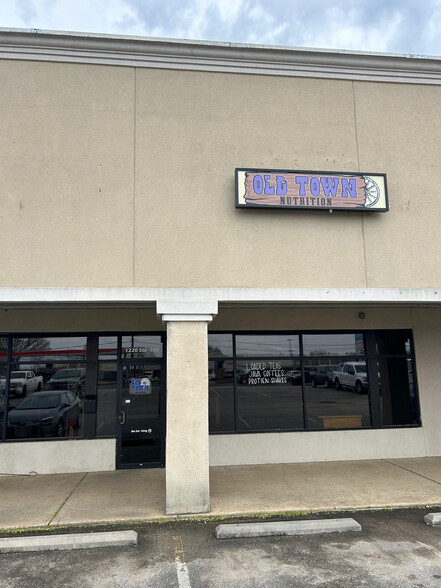 1220 North St, Nacogdoches, TX à louer - Photo de l’immeuble – Image 2 sur 16