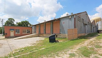 Plus de détails pour 1108 N Bowie St, Seguin, TX - Industriel/Logistique à vendre
