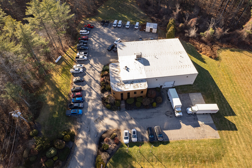 363 Pickering Rd, Rochester, NH à vendre - Photo de l’immeuble – Image 2 sur 15