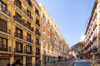 Plus de détails pour Calle Fernández de los Ríos, 3, Madrid - Coworking à louer