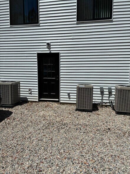 481 Jewett Ave, Staten Island, NY à louer - Photo de l’immeuble – Image 2 sur 22