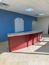 73585 Fred Waring Dr, Palm Desert, CA à louer Photo intérieure– Image 2 sur 18