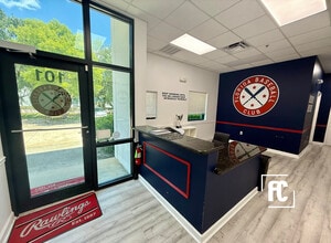 574 NW Mercantile Pl, Port Saint Lucie, FL à louer Photo intérieure– Image 1 sur 8