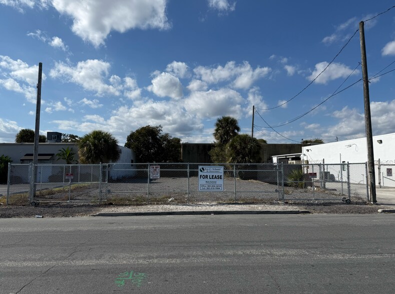 1141 Clare Ave, West Palm Beach, FL à louer - Photo principale – Image 1 sur 4
