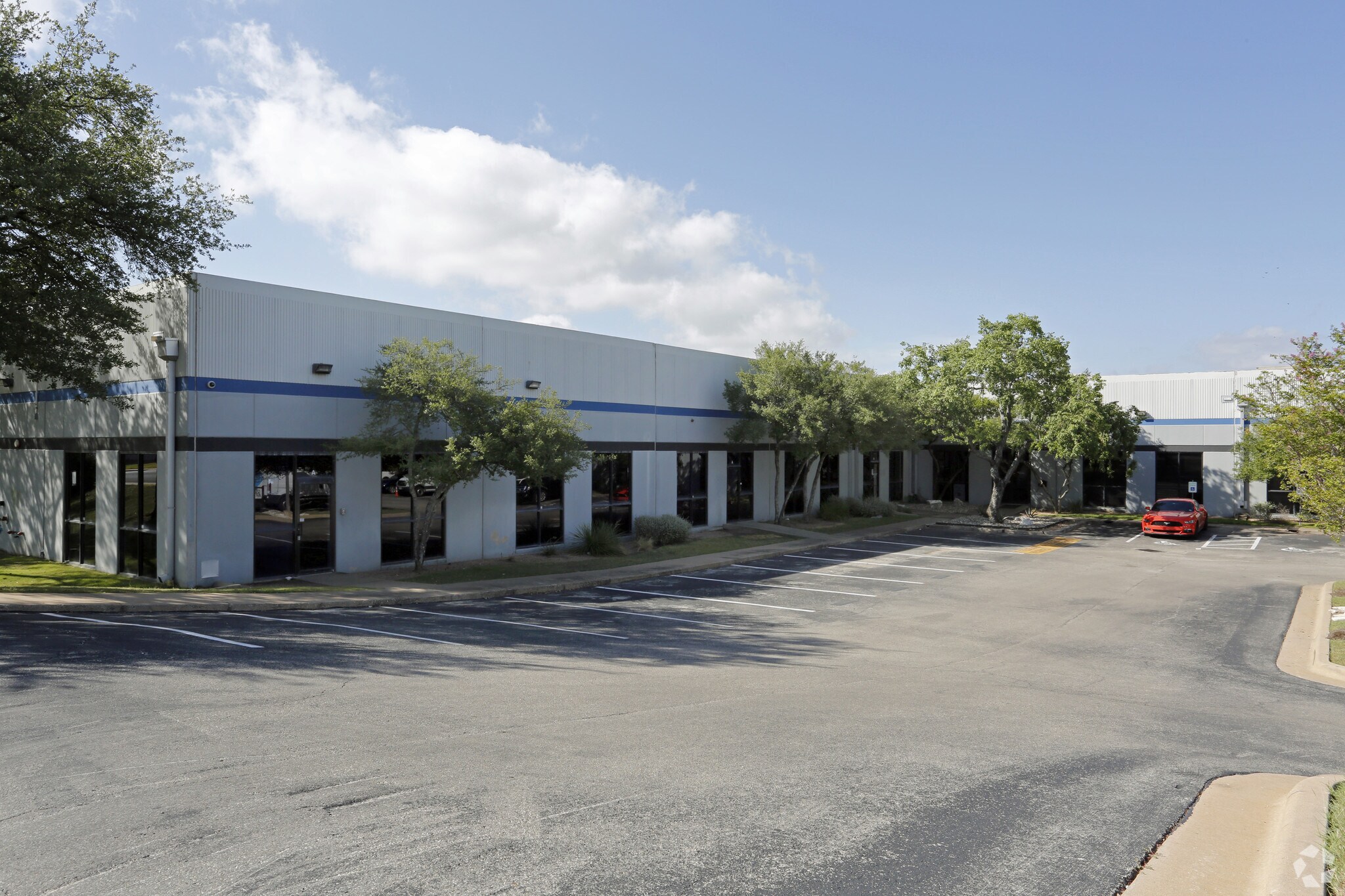 6013 Techni Center Dr, Austin, TX à louer Photo principale– Image 1 sur 13