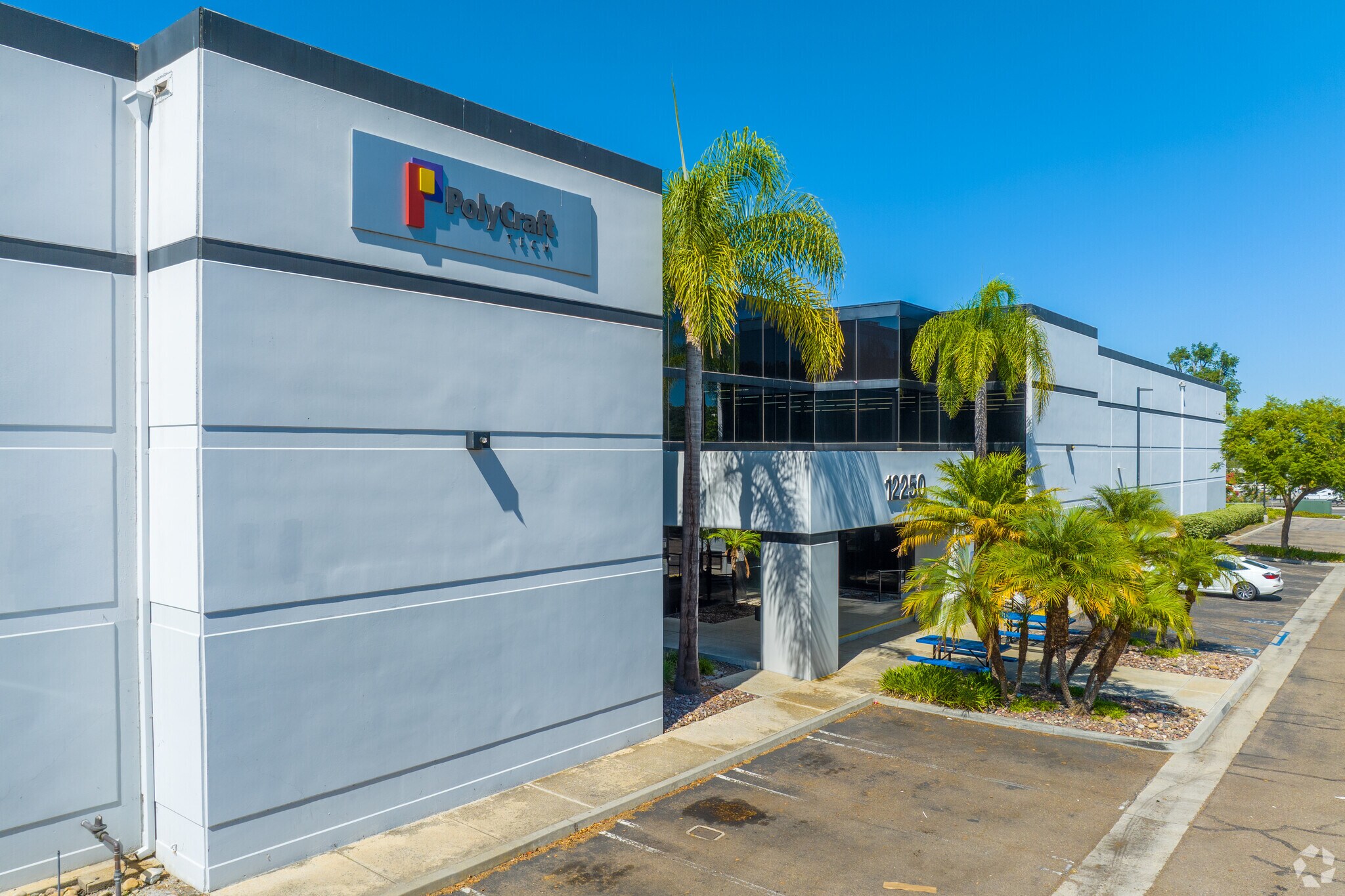 12250 Kirkham Rd, Poway, CA à louer Photo de l’immeuble– Image 1 sur 5