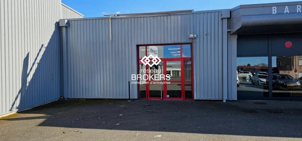 Local commercial dans Lempdes à louer - Photo de l’immeuble – Image 2 sur 7