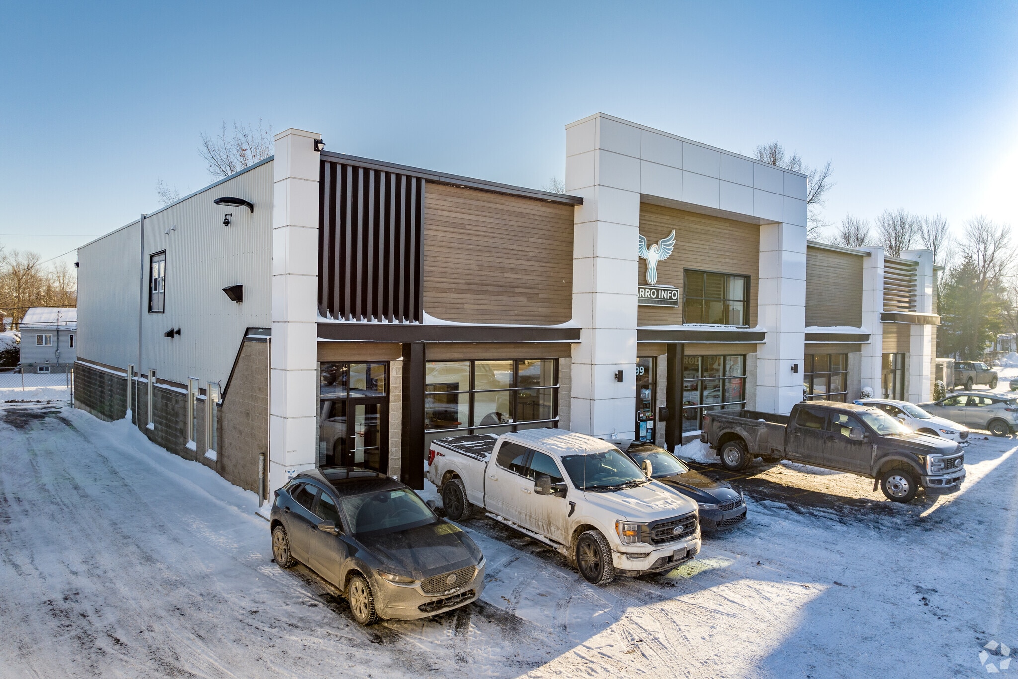 299 Boul Antonio-Barrette, Notre-dame-des-prairies, QC à louer Photo principale– Image 1 sur 6