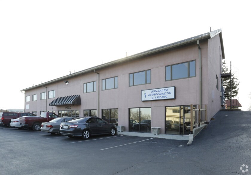 12480 W 62nd Ter, Shawnee, KS à louer - Photo de l’immeuble – Image 2 sur 15