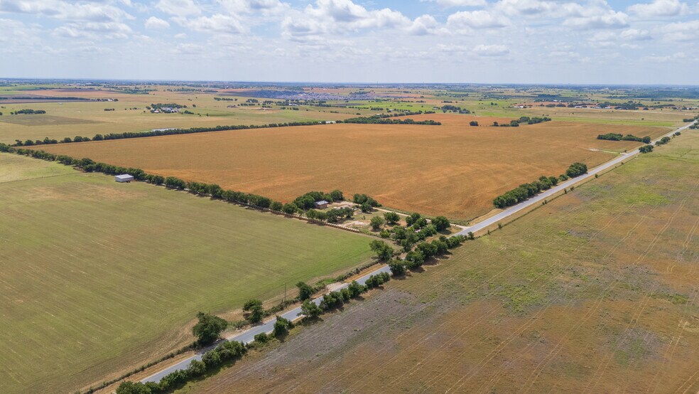 4801 County Road 239, Jarrell, TX à vendre - Photo de l’immeuble – Image 3 sur 7