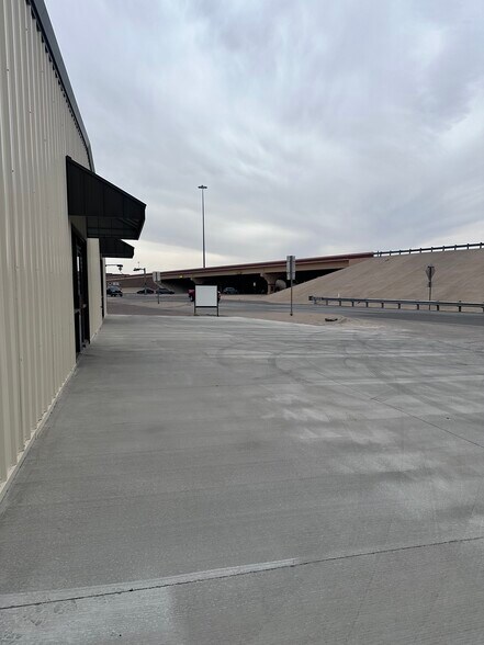 4809 W Loop 289, Lubbock, TX à louer - Photo de l’immeuble – Image 2 sur 18