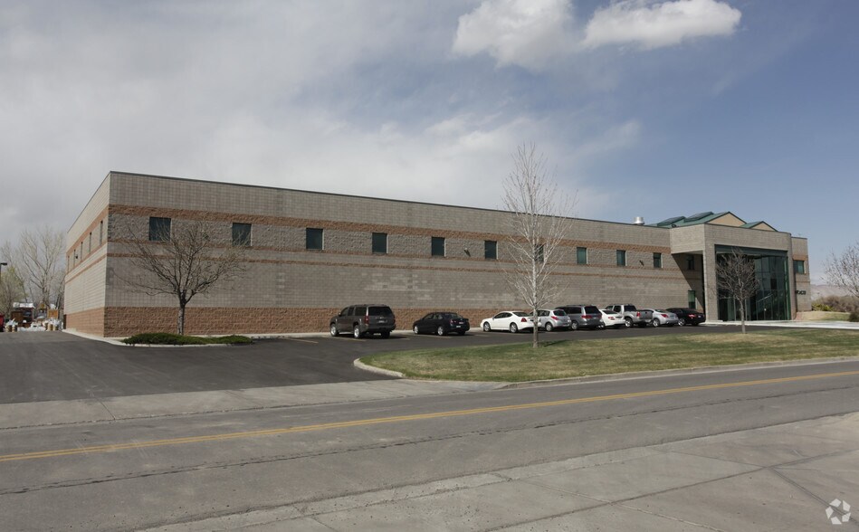 2530 E Foresight Cir, Grand Junction, CO à vendre - Photo de l’immeuble – Image 2 sur 17