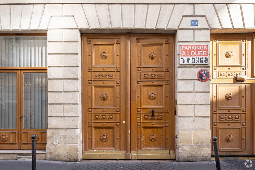 Espace de coworking dans Paris à louer - Photo de l’immeuble – Image 2 sur 7