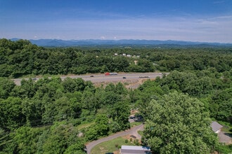 415 Weaverville Rd, Asheville, NC - VUE AÉRIENNE  vue de carte - Image1