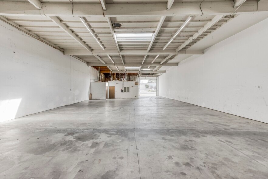 25005 Viking St, Hayward, CA à louer - Photo de l’immeuble – Image 1 sur 8