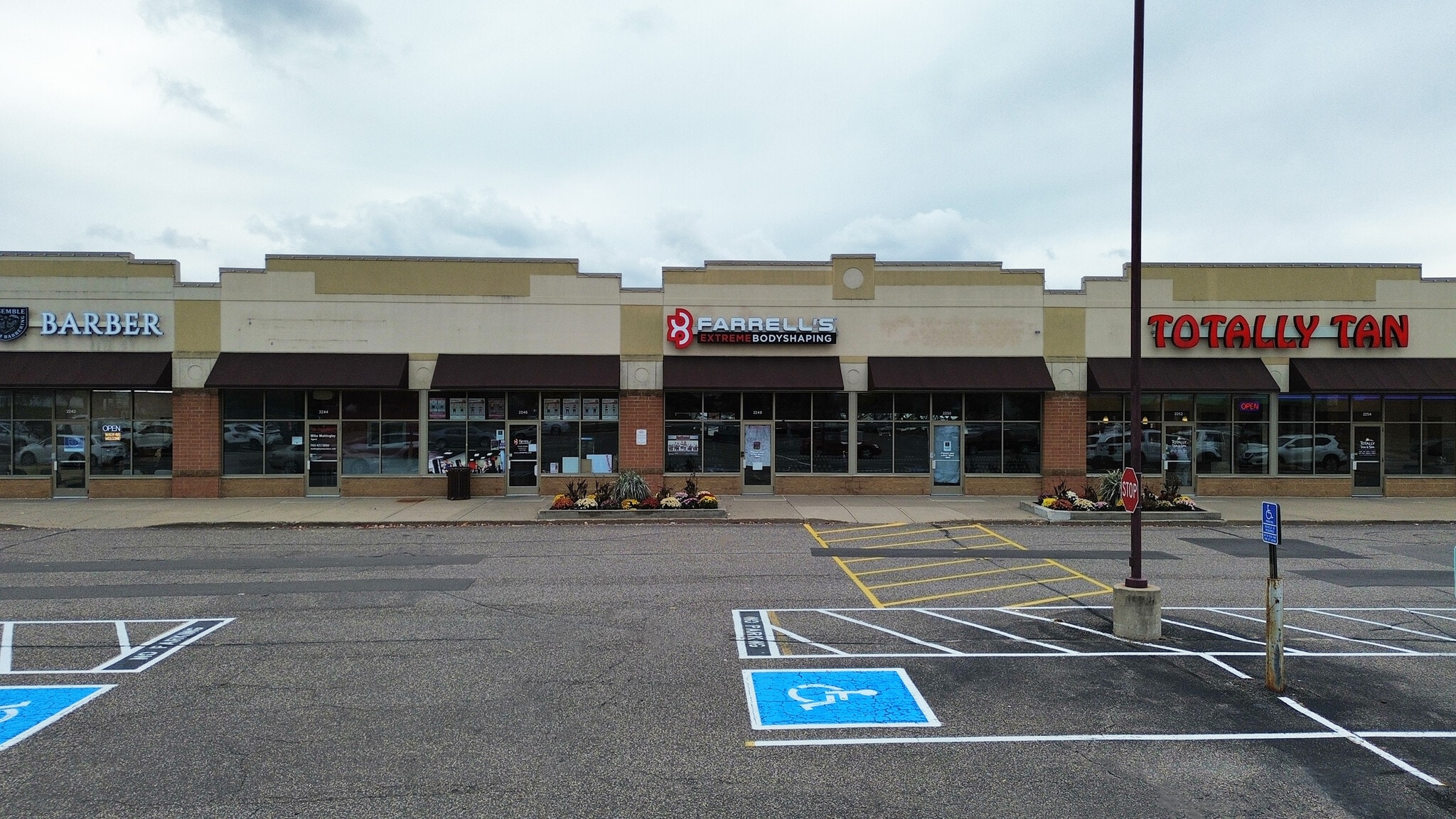 2218-2258 NW Bunker Lake Blvd, Andover, MN à louer Photo intérieure– Image 1 sur 24