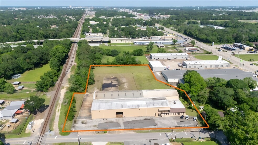 695 Pinchback Rd, Beaumont, TX à vendre - Photo de l’immeuble – Image 2 sur 10