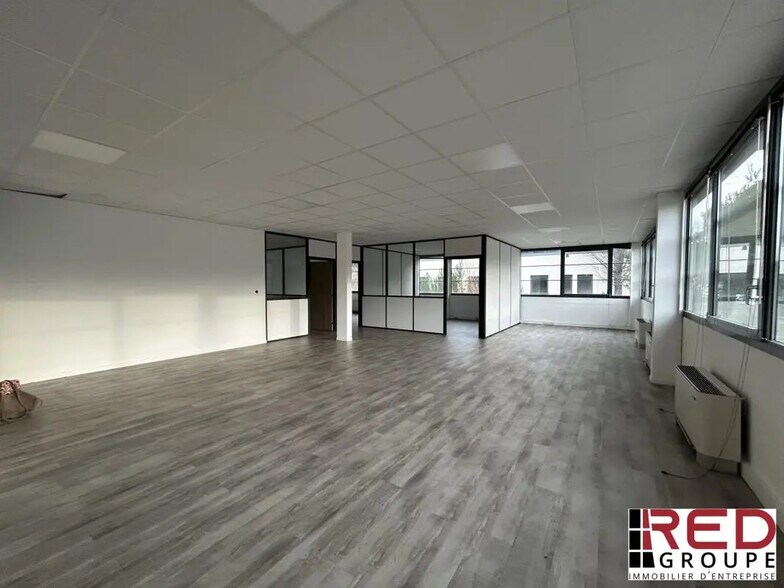 Bureau dans Aix-en-Provence à louer - Photo intérieure – Image 2 sur 6