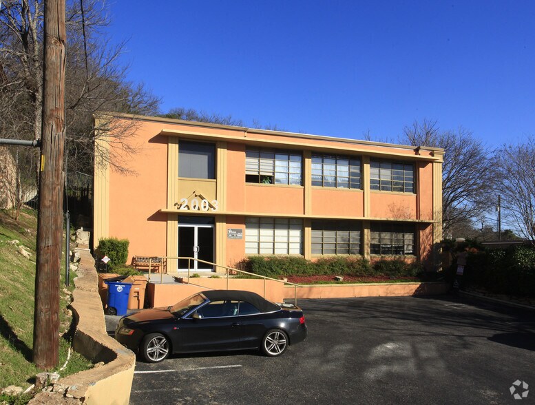 2003 N Lamar Blvd, Austin, TX à louer - Photo principale – Image 1 sur 11