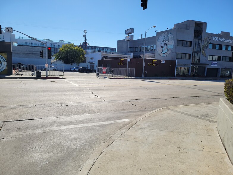 13456-13468 Washington Blvd, Marina Del Rey, CA à louer - Photo de l’immeuble – Image 3 sur 4