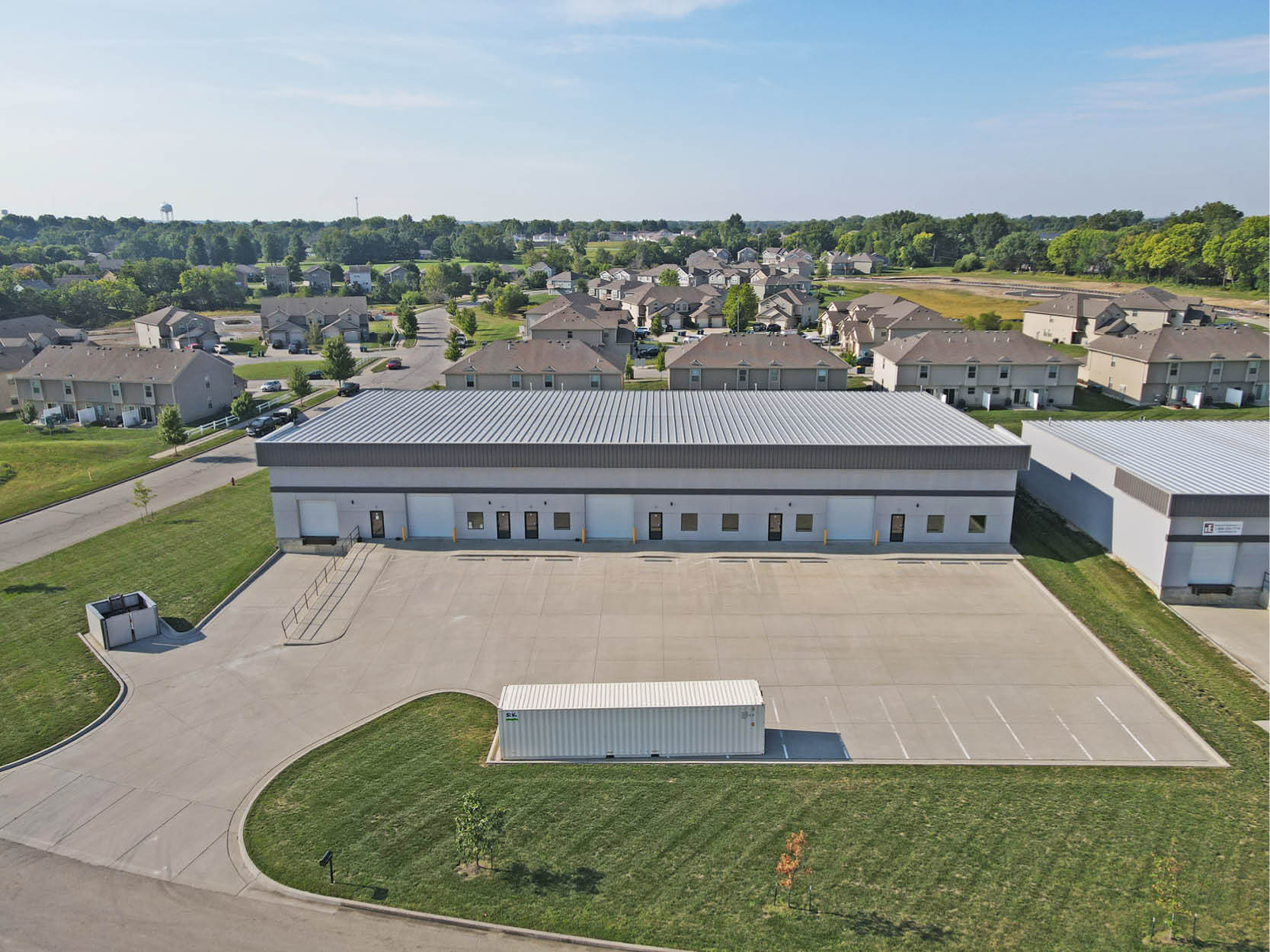 10909 Industrial Cir, Peculiar, MO à louer Photo de l’immeuble– Image 1 sur 1