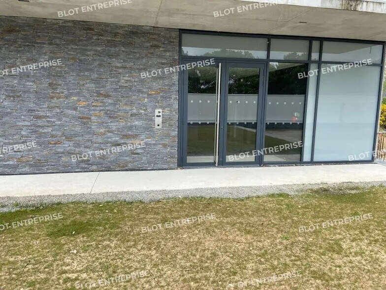 Bureau dans Brest à vendre - Photo de l’immeuble – Image 3 sur 12